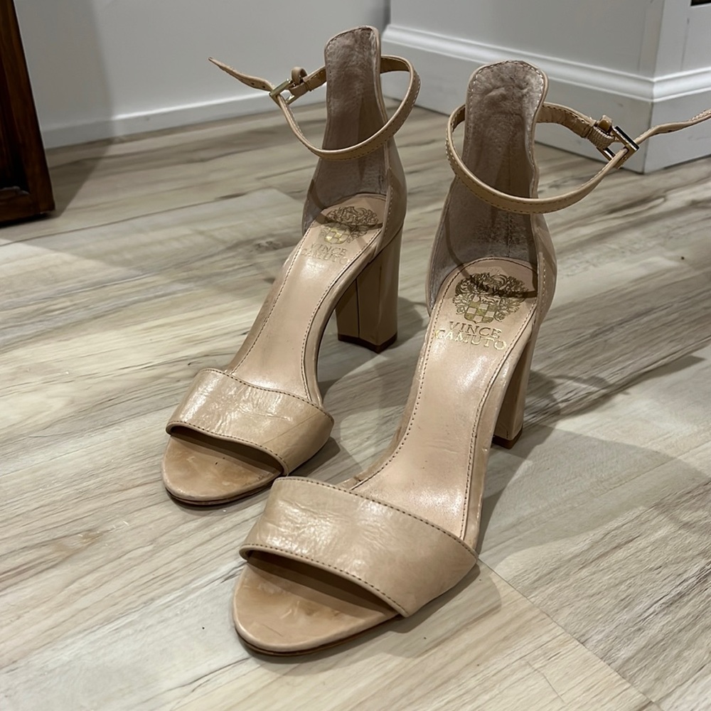 Vince Camuto sandals, size 6 (Fits a true 6.5)